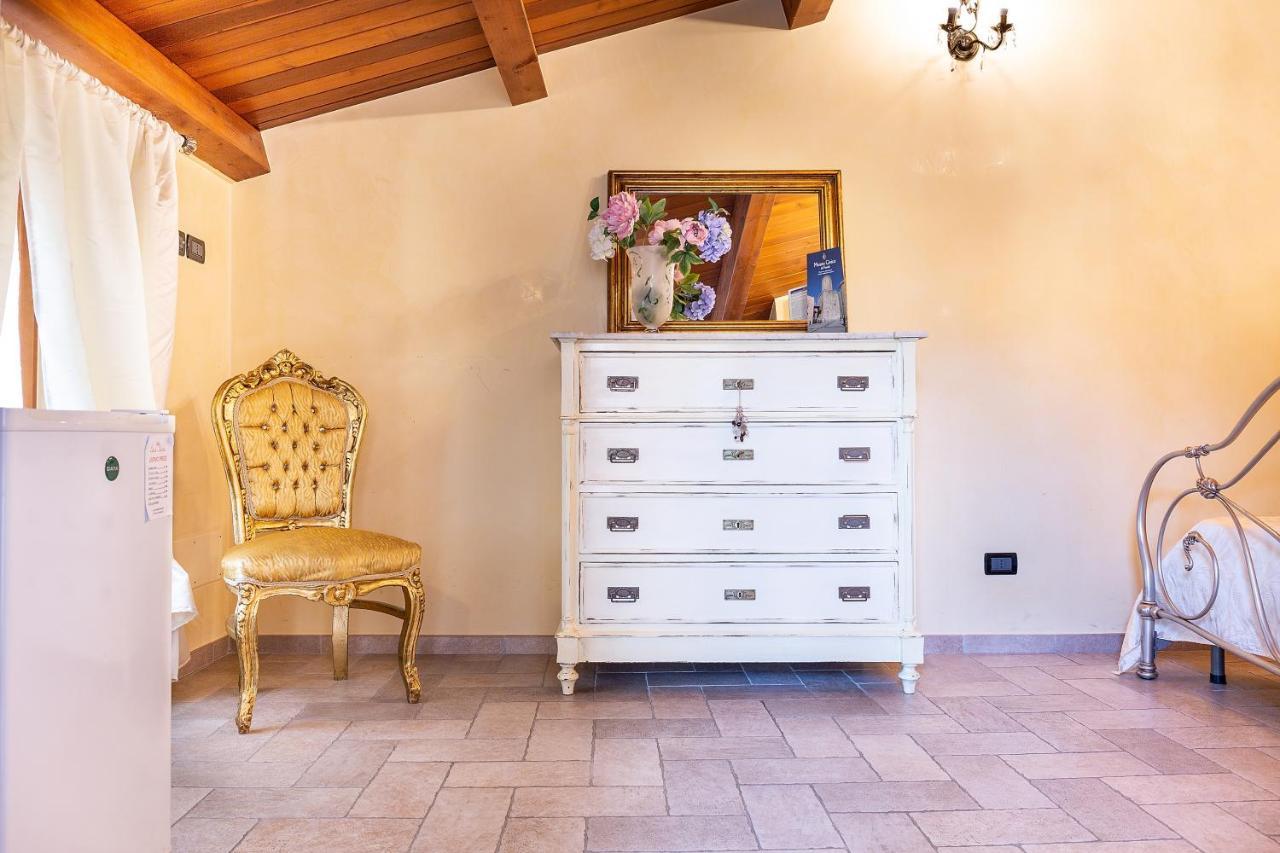 B&B Casa Fusco Fondi Eksteriør bilde